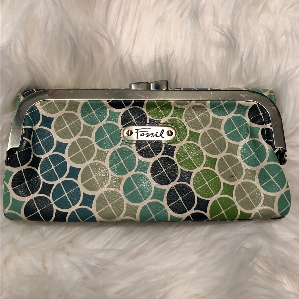PERFECT BEAUTIFUL FOSSIL WALLET
